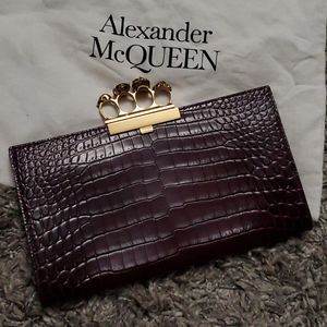 SKULL FOUR-RING FLAT POUCH